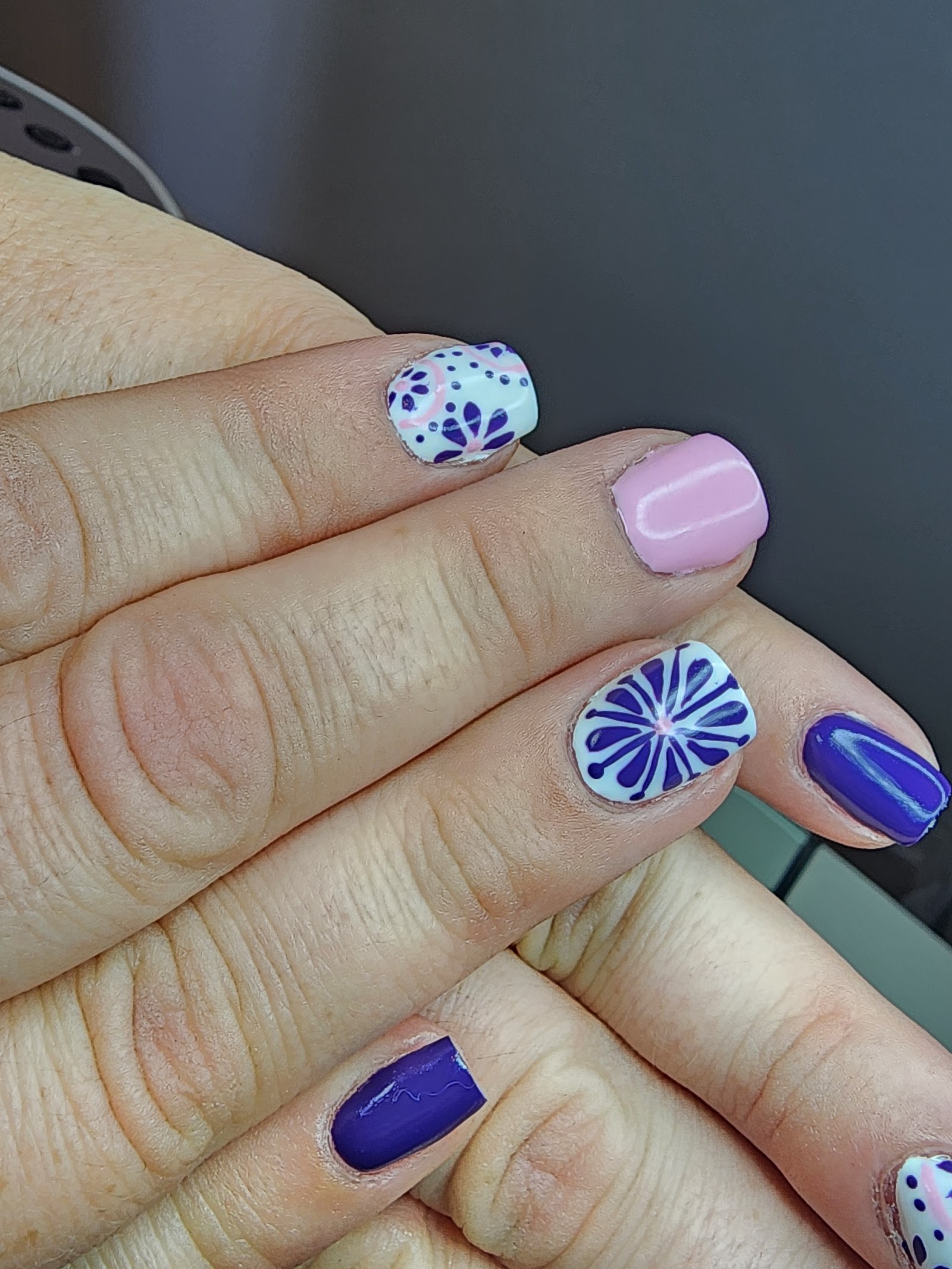 LUX Spa De Pere nail photo 4