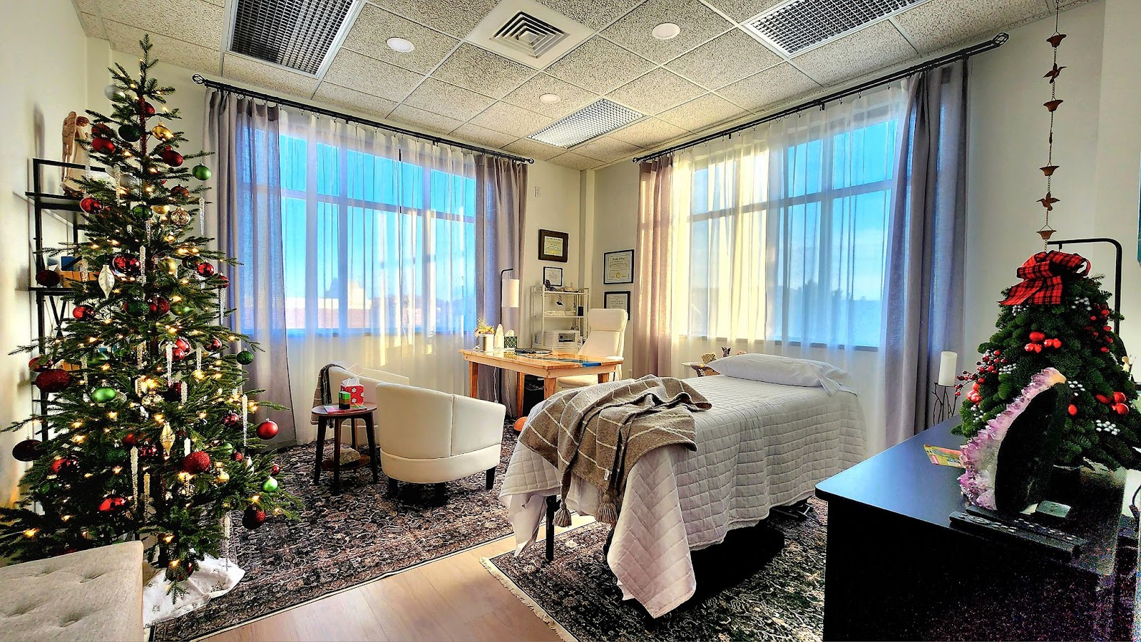 LUX Spa De Pere nail photo 6
